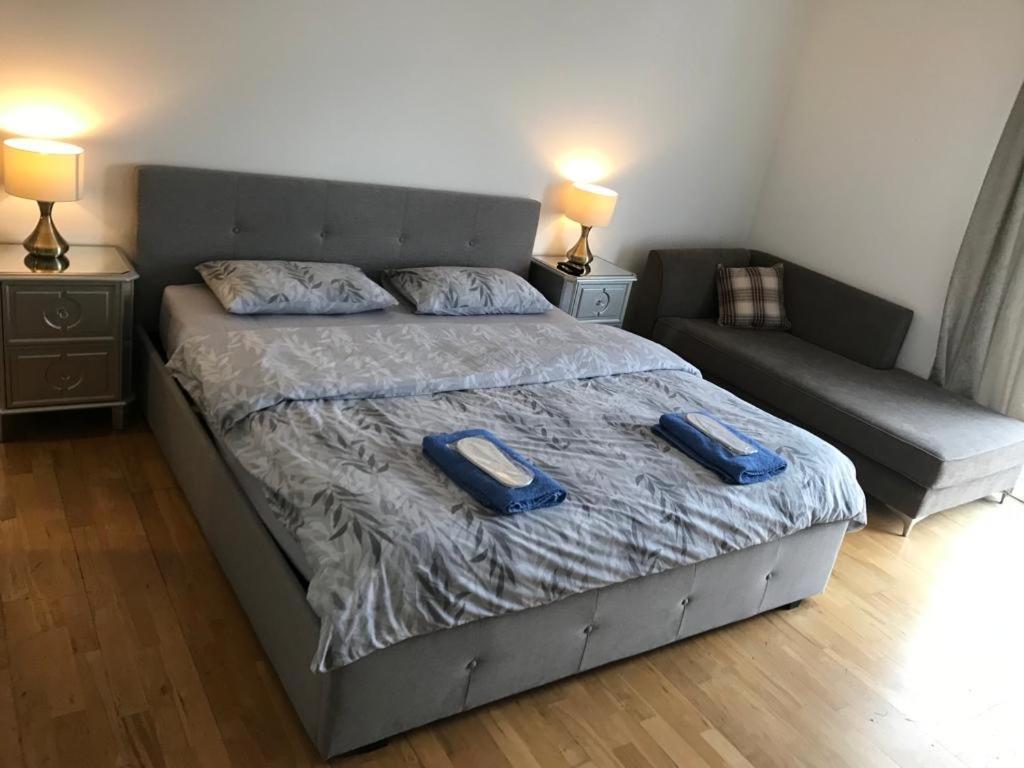 Privatunterkunft En-suite With A Superking Size Bed And Balcony *