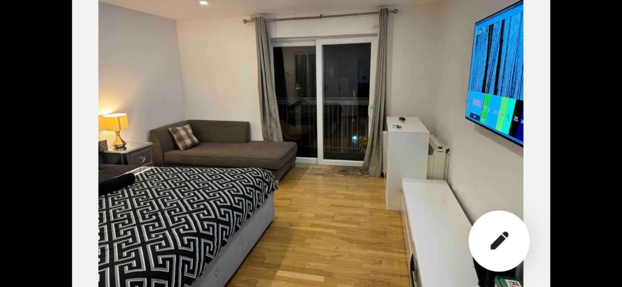 Privatunterkunft En-suite With A Superking Size Bed And Balcony London